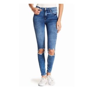 Free People Women’s Skinny Jean